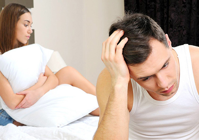 Nam giới làm gì khi bị xuất tinh sớm?